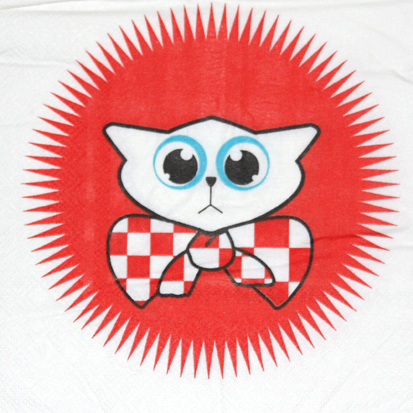 Katze mit rot-weißer Schleife rot